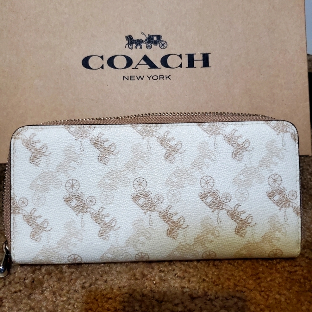 COPY - NWT Coach Accordion Wallet Horse & Carriag…